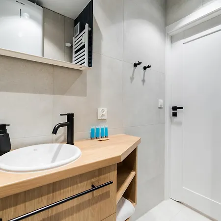 Krakowska Downtown Deluxe By Bookinghost Appartamento